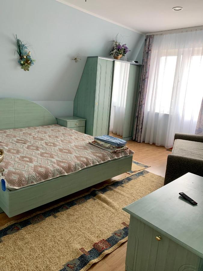 Комфортабельный Коттедж Bed and Breakfast Svityaz' Exterior foto